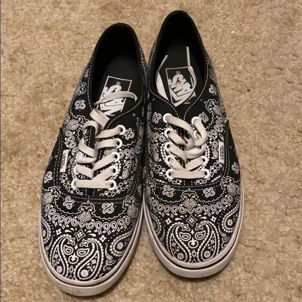 Bandana Pattern Vans